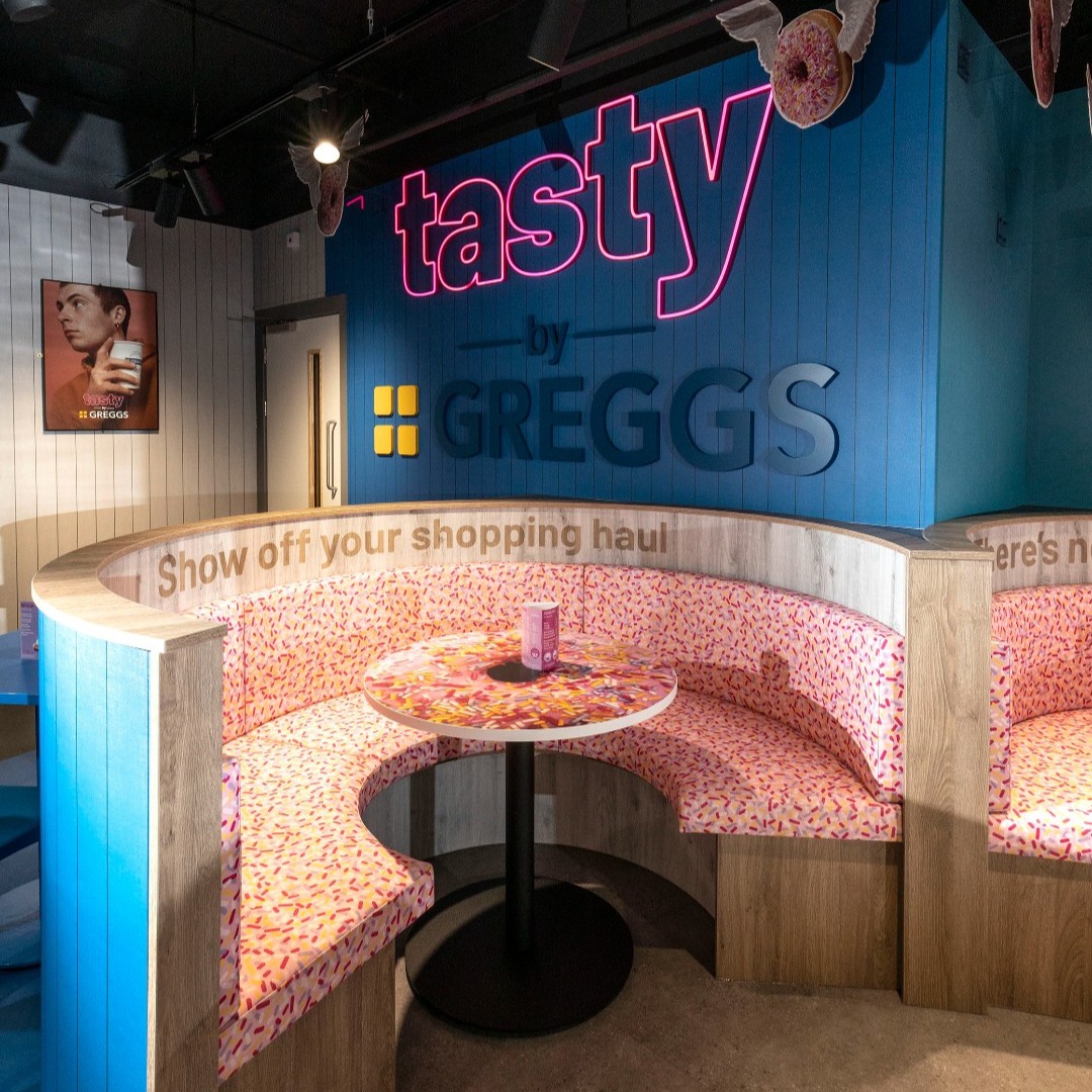 TrinityLeeds's tweet photo. ✨ HUGE NEWS: Tasty by Greggs opens in Primark today! ✨
It's the dream combination – a shopping trip around @Primark followed by some of our favourite @GreggsOfficial treats. 🛍️ 🍩
Don't forget to get a selfie on the sausage roll swing!
#WhatsOnLeeds #TrinityLeeds https://t.co/R49uTxjaSq