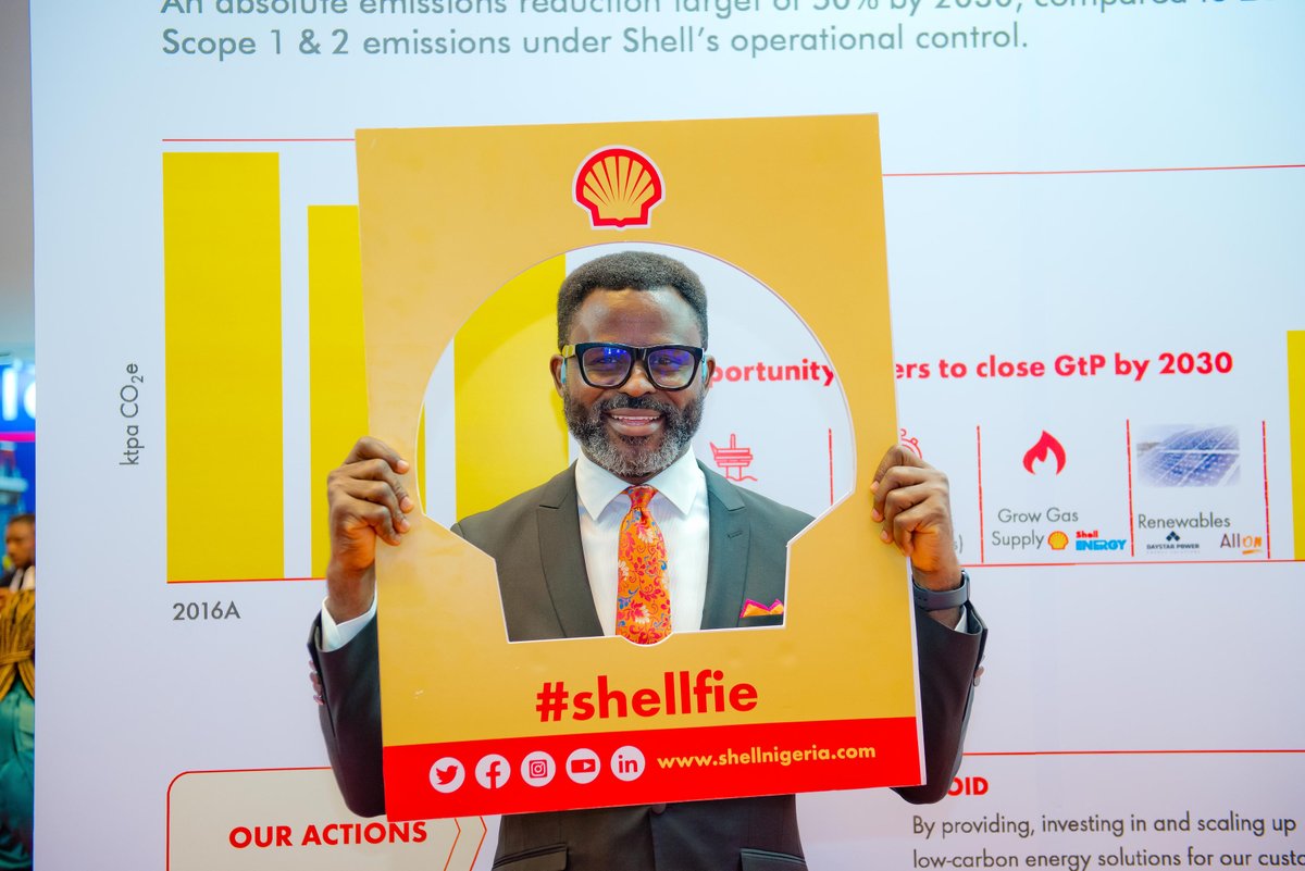 Shell_Nigeria's tweet photo. 📢Attention #NAICE2023 delegates!

#DidYouKnow Selfies can raise self-confidence?😄 

Some studies claim they can positively impact your self-esteem.👍 

Visit the #ShellBooth, take a #Shellfie and post it here. ⬇️ 

#ShellCares😍 https://t.co/neZUq5pG7c
