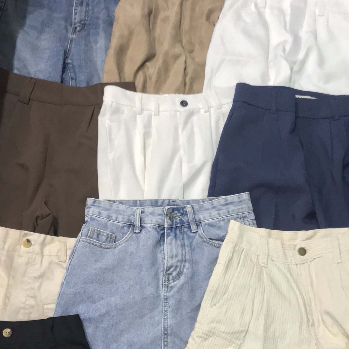 applepaperr's tweet photo. 🍎 ˖ ࣪  lot.45 𖥔 ࣪ 🧸
โล๊ะเสื้อผ้ามือสองน่ารักๆ งานไอจี ครอป กระโปรง กางเกงผ้า  cintage cookie bear มีมากกว่าในรูป 🏠
🚎 กดรีลด 5 บาท 🧃
 ลงในทวิตวันศุกร์ เวลา 18:00 น. 🧀
#ส่งต่อ #ส่งต่อเสื้อผ้า #เสื้อผ้ามือสอง #ส่งต่อเสื้อผ้ามือสอง #โล๊ะตู้เสื้อผ้า #เสื้อผ้ามือสองสภาพดี https://t.co/UlX6VY2JyE