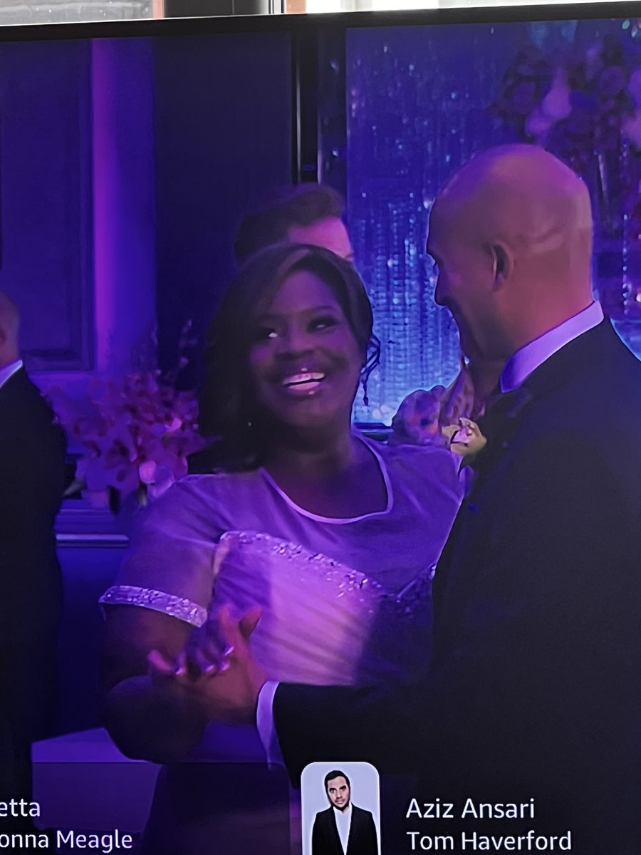 It pisses me off how bad this dress fits Donna - she would never have allowed this.