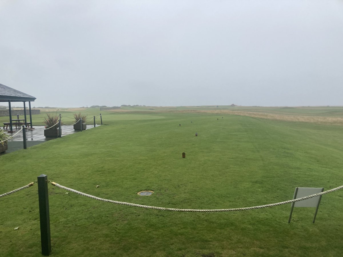 Look on the bright side. Downwind at ⁦@Kilspindiegolf⁩ 2nd, 3rd & 4th.☔️💨⛳️😂