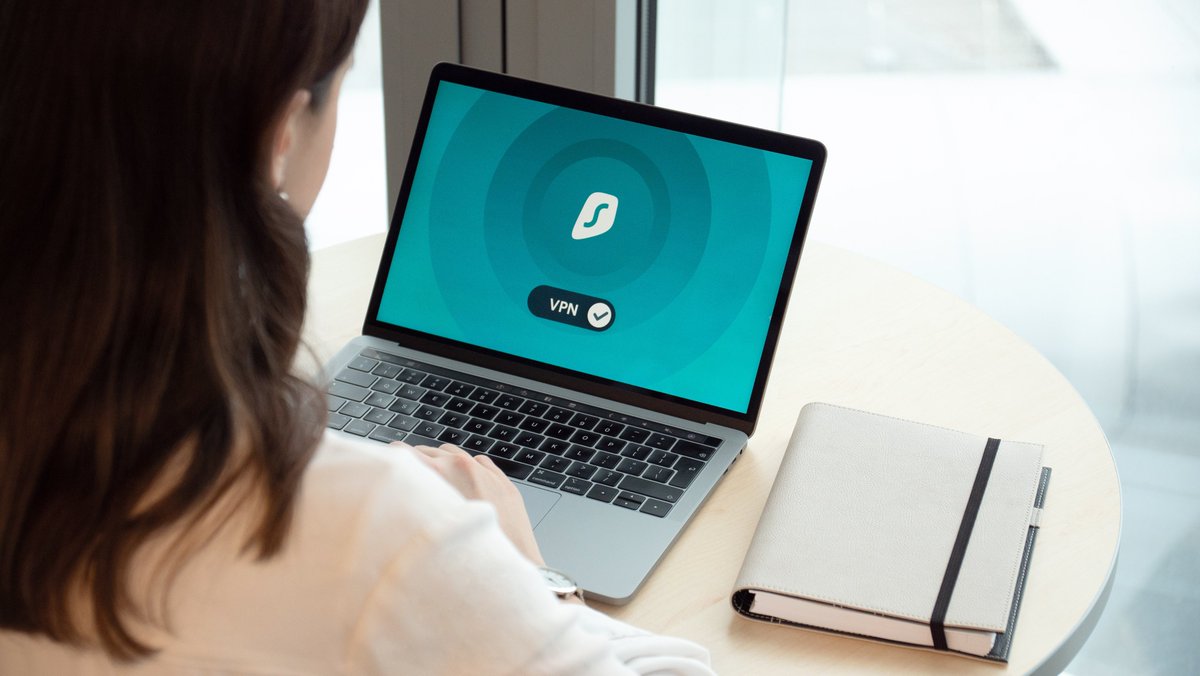 ClappinFaffen's tweet photo. Protect your digital privacy and security with a VPN! Whether you're browsing on public Wi-Fi or accessing sensitive information, a VPN encrypts your data, keeping it safe from prying eyes. #VPN #DigitalPrivacy #OnlineSecurity
https://t.co/kIIA9FRL6J https://t.co/pzWTO4nYEZ