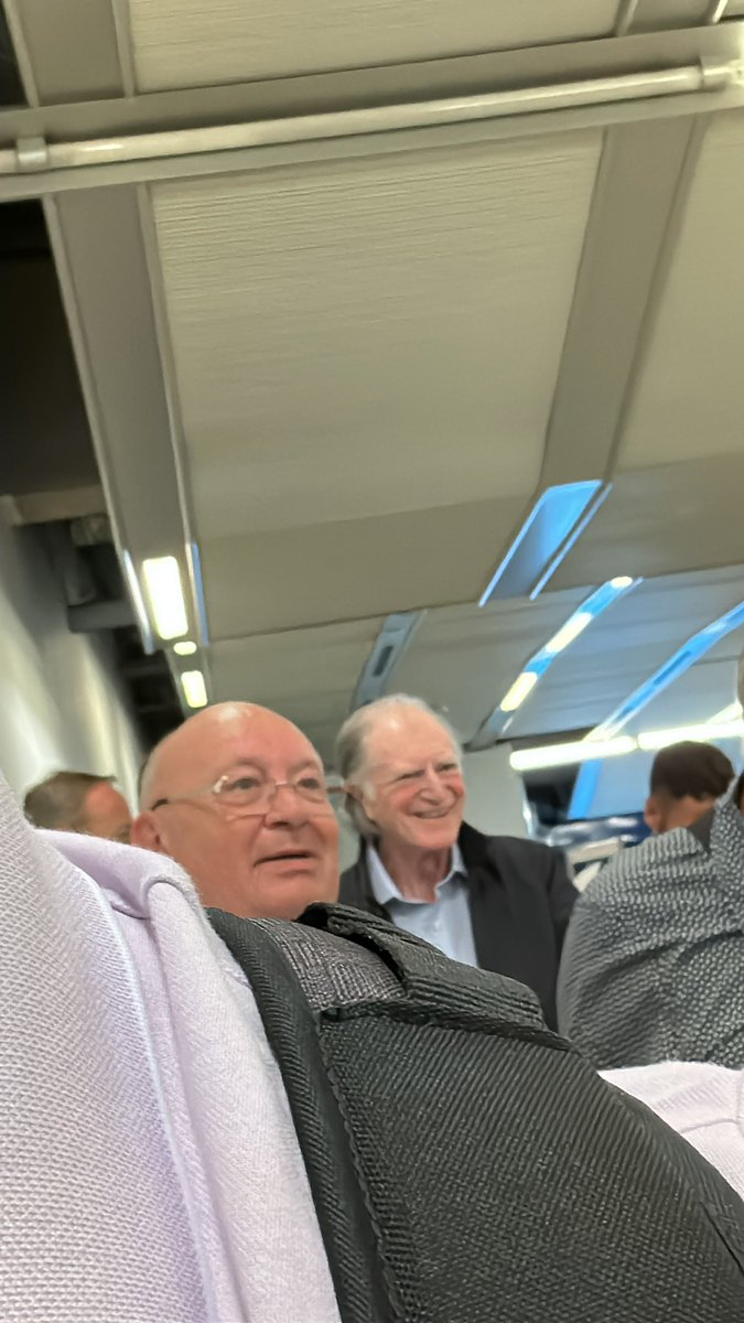 InTheMixDJ1's tweet image. When Filch is on your plane… should you be worried?? #HarryPotter #filch
