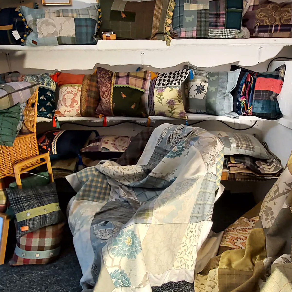 It maybe pouring down with rain here at the <a href="/westendfair/">West End Fair</a> - we are still open until 6pm today (&amp; every day until the 27th ) - you recieve a warm welcome if you come along! ❤️

<a href="/westendfair/">West End Fair</a> <a href="/3d2devents/">3D2D Events</a> <a href="/edfringe/">Edinburgh Festival Fringe</a> <a href="/edintfest/">Edinburgh International Festival</a> @edinburghfestivals