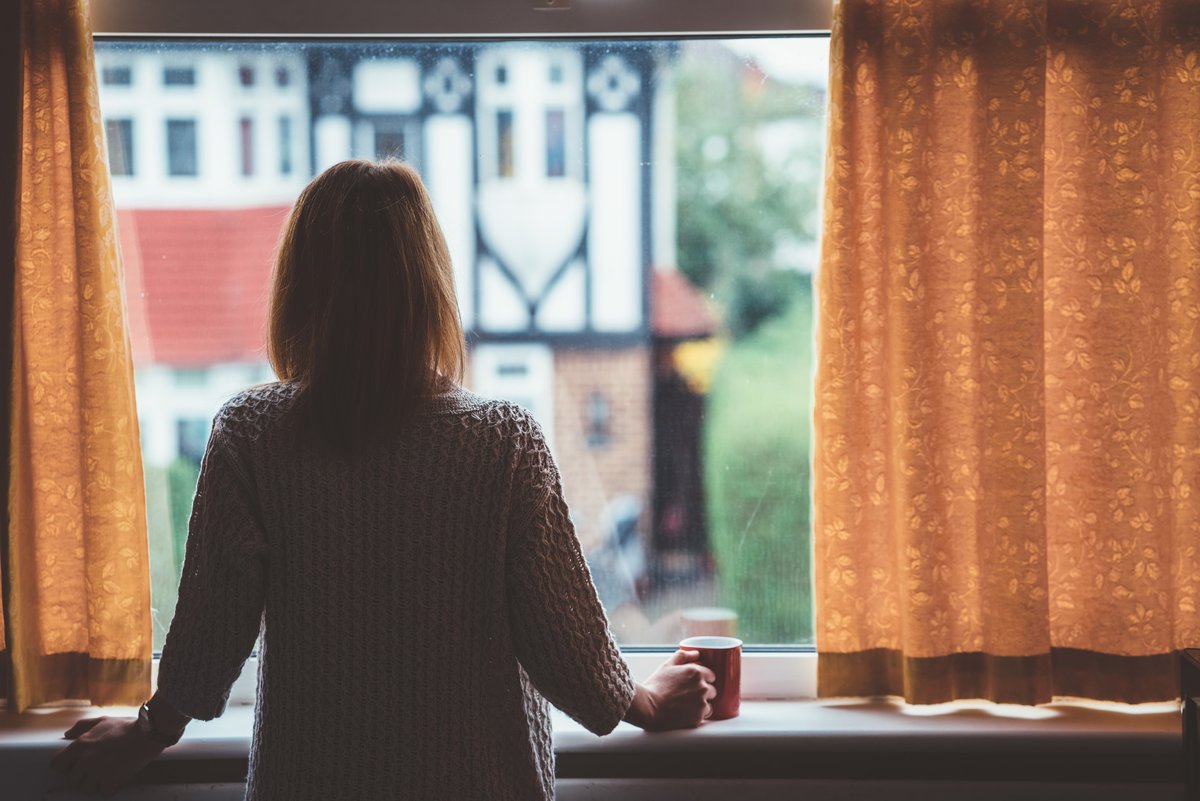 Ageing_Better's tweet photo. We are researching whether people get support to repair or adapt their homes, their experiences of that support or the lack of it!

Please fill in this form if you would like to talk to us about your home: https://t.co/4bCljxjNTJ https://t.co/x2yWLWiPGg
