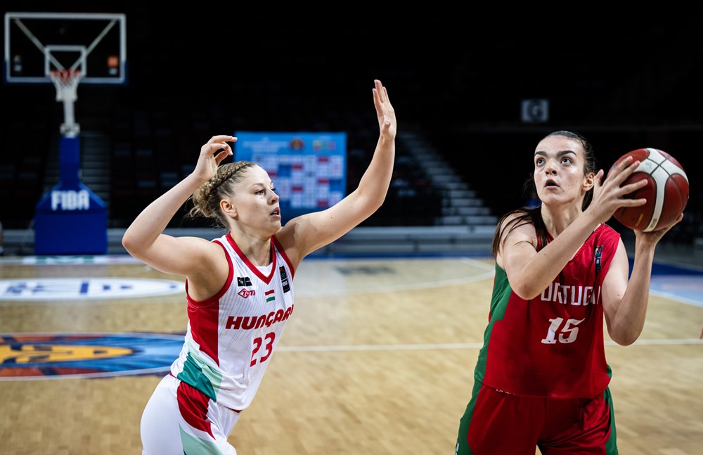 fpbasquetebol's tweet photo. 🏀 Hungria 🇭🇺 68-70 🇵🇹 Portugal
🏆 Campeonato da Europa de Sub20 femininos (Divisão A)
📍 Svyturio Arena
⭐️ Rita Rodrigues (11pts, 3res, 2rb)
📊 https://t.co/l62YpbPU1w

#SomosBasquetebol #FIBAU20Europe https://t.co/8pdWOhkbJq