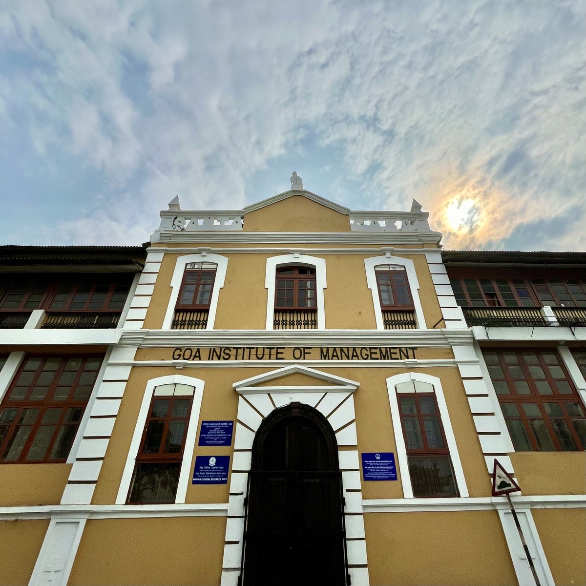 GIM_Sanquelim's tweet photo. Celebrating 30 transformative years, Goa Institute of Management emerges as India's premier B-School. Visionary leadership, #sustainability focus, and social impact create responsible #business leaders. To 3 decades of positive impact and a #future of empowering change worldwide. https://t.co/qjNxWRXqph