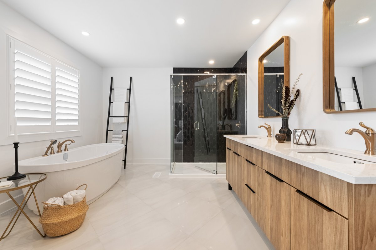 Picture Perfect! ✨ Your home should be a sanctuary where you can relax and feel comfortable. Choose a home with the space to express and nurture yourself.

#ValecraftHomes #LuxuryLiving #SanctuaryAtHome