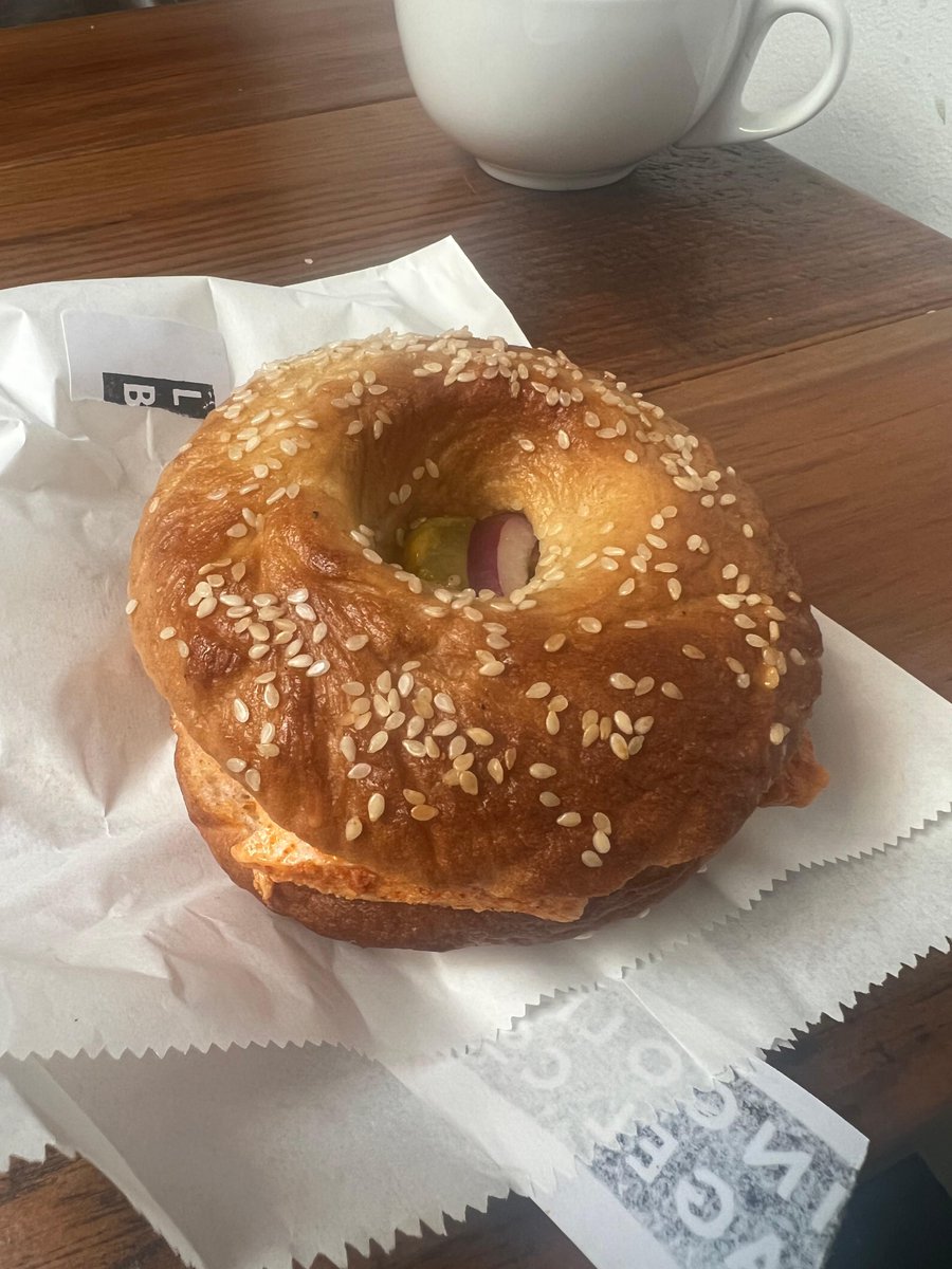 We've stumbled upon a hidden gem right around the corner from our office - The Lincoln Bagel Co - a cute bagel shop that is fast becoming a lunchtime team favourite! 😍 @lincolnbagelco #BagelLove 🌟💙 #BagelShop #MorningDelights #LocalTreasure