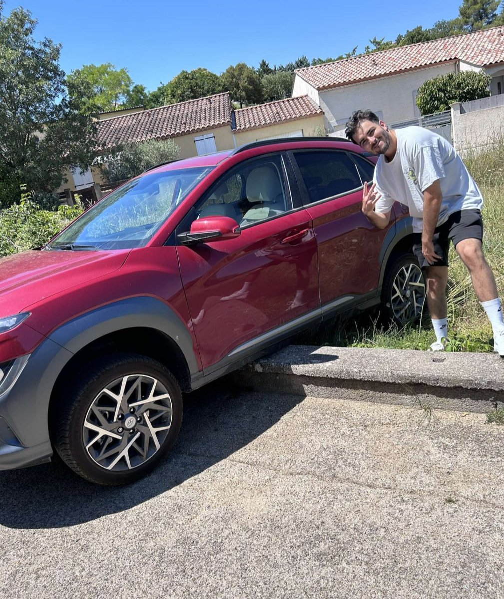 Hier j'ai break ma curse et aujourd'hui j'ai break ma caisse 🤙🤣