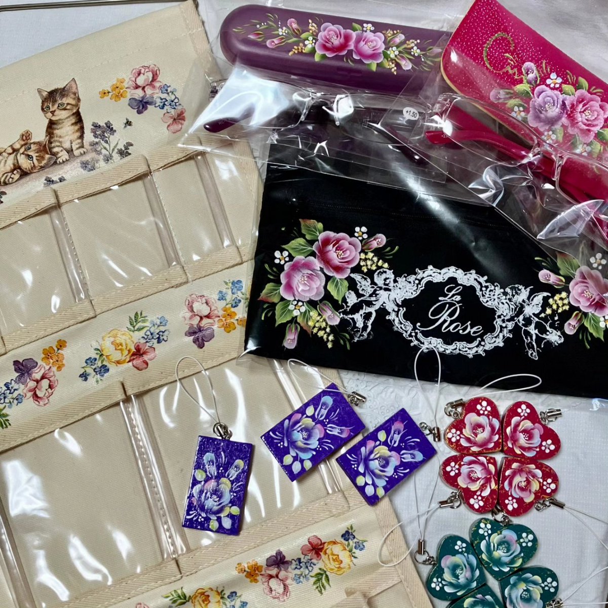 comeichi2014's tweet photo. 【8/6 15:00～ おこめのいえ手創り市vol.33 出店者】

■ペインティングM
主にトールペイント作品をお持ちします。今回は感謝の気持ちとして100円、200円商品をご用意してお待ちしています。

おこめのいえ手創り市 vol.33
2023年8月6日 日曜日
15:00～19:00
JR松戸駅西口徒歩3分 https://t.co/fS8rIdPmW0