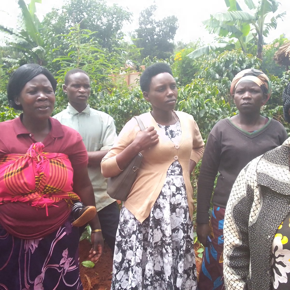 mtewiscof's tweet photo. Farmers took a visit to the farm. It was a great and wonderful share with the community

Women took a lead to revolutionize the coffee world. The future is bright with women https://t.co/PEXDxqwayE
