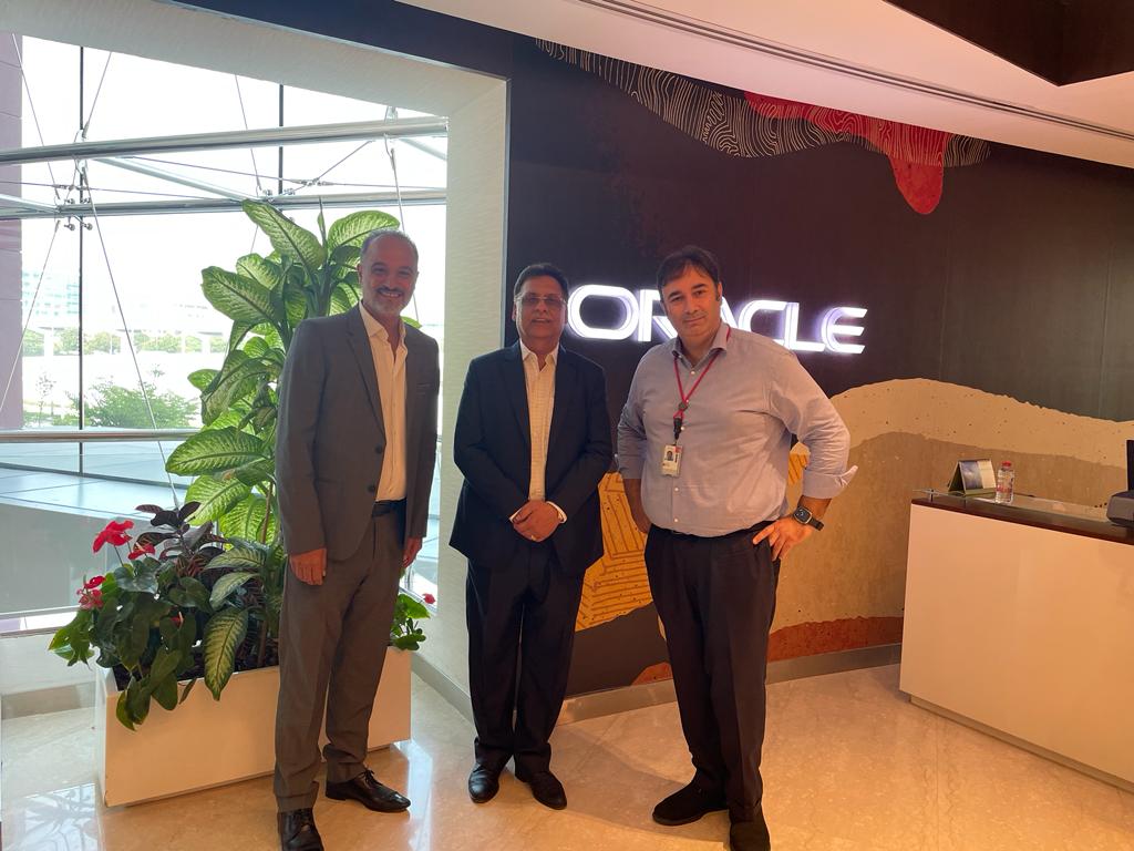 IbsfintechIndia's tweet photo. Forging pathway to endless opportunities &amp; expanding our horizon to #MiddleEast #Africa &amp; #Europe, @IbsfintechIndia had an exhilarating week in #Dubai. Our MD &amp; CEO, @cmgrover engaged in enlightening discussions with @Refinitiv &amp; @Oracle recognizing untapped potential in region. https://t.co/yZu7QtpJ6b