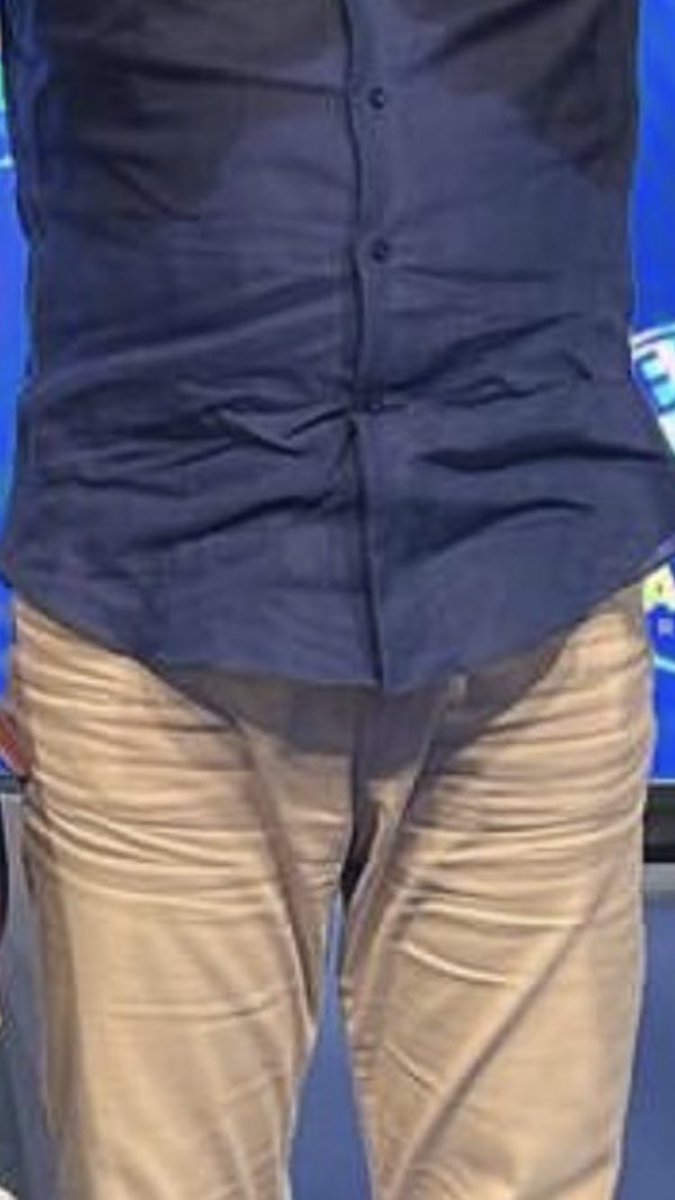 IvanaFavaro1's tweet image. Lo stazzonato. Dentro e fuori. #49milioni