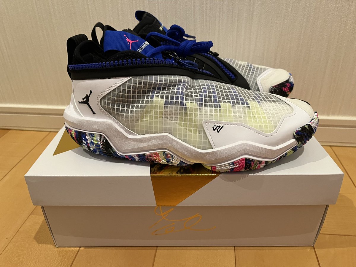 zero_airbowz's tweet photo. オンコートもオフコートもこれ最強👍✨

#whynot6
#バッシュ https://t.co/0PyFH95gPr