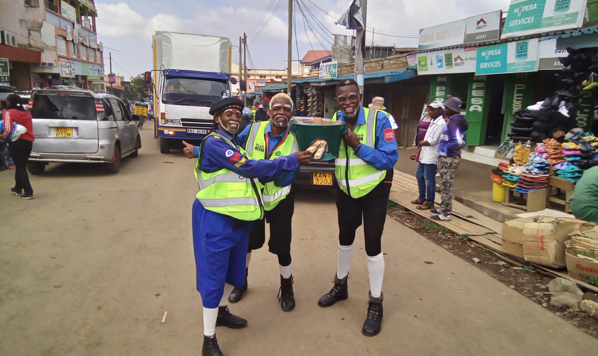 PA_EastAfrica's tweet image. Last week, our Kenya #ImprovedCookStoves (ICS) Last Mile #entrepreneurs Acceleration Project (KILMEAP) funded by @theGCF in collaboration with @giz_gmbh facilitated market activation road shows in @NyandaruaCG018 and its respective environs. #cleanenergy #cleancooking