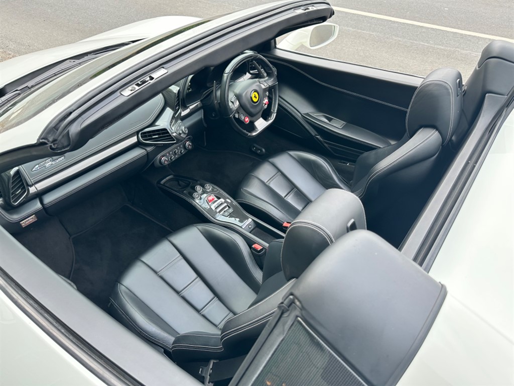 Ferrari 458    19,800 miles    4.5L SPIDER DCT HUGE SPEC 12 MONTH FERRARI WARRANTY    £144,950 slades-garage.co.uk/vehicle/ferrar…