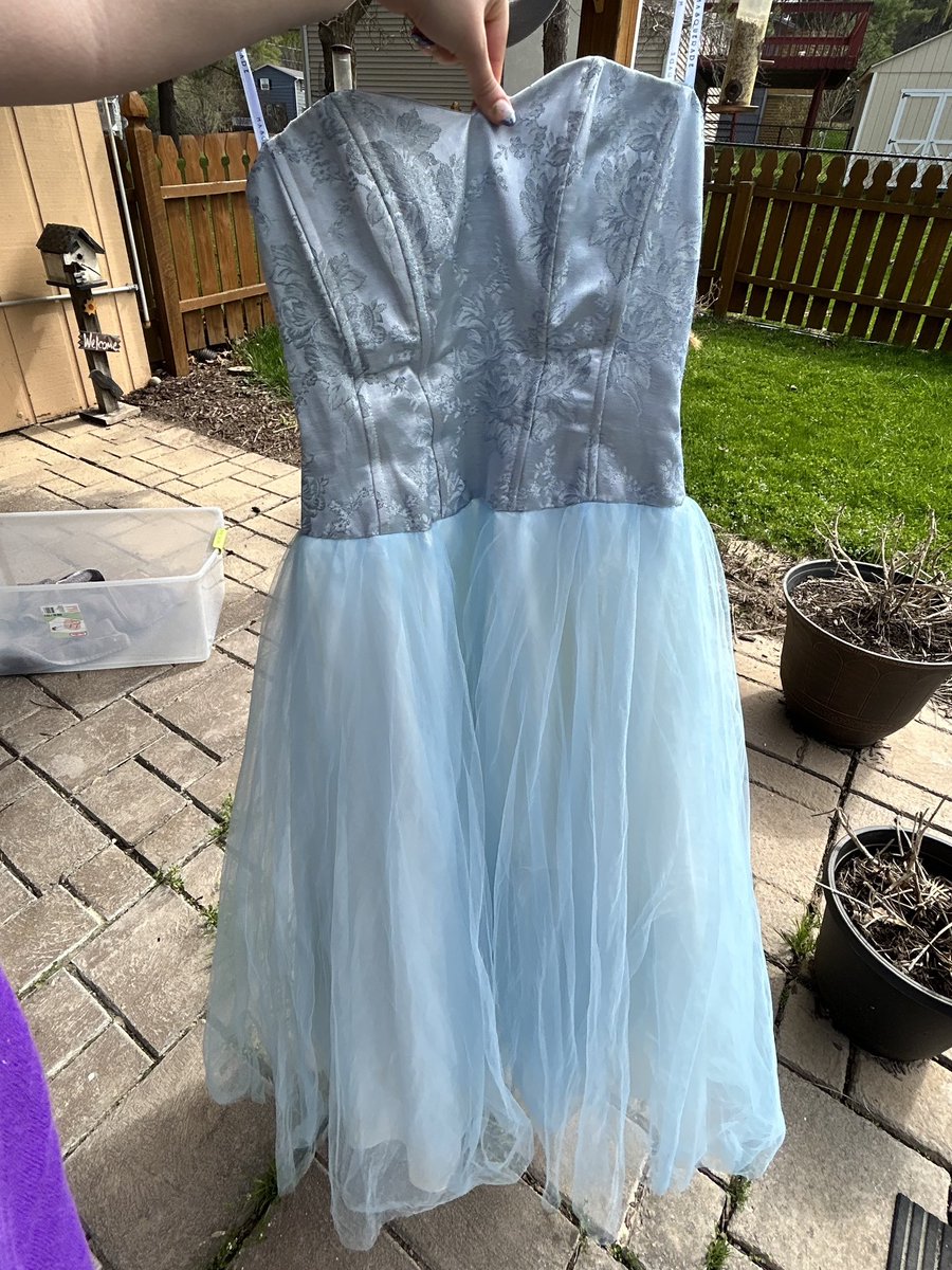 Meganchasehatch's tweet photo. @soitgoesjustine If you want, I’m selling my our song dress, it even has the corset back, and looks so similar to the real one. I wore it to the era’s tour and got so many compliments! https://t.co/W0RLTp8x8b https://t.co/Sx4UK4gUyo