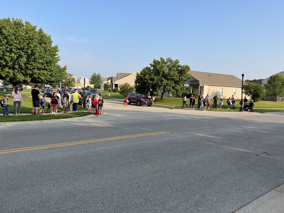 WesHash5's tweet photo. @BCSC_SnappChat @Brownsburg_CSC @bburgpolice Tell us how this is “safer”? We literally just had a car speed thru the bus that was stopped. This needs fixed NOW! Put the bus stops back to the way they were. https://t.co/wVxTtt0CJJ