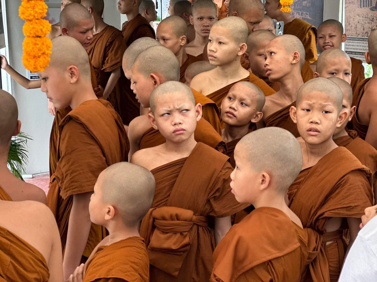 IndiainThailand's tweet photo. It is heartening to see that the Buddhist Exhibition “Buddha Carika - in footsteps of Buddha” orgnsd by the Embassy at Ubon #CandleFestival is attracting young crowds. The exhibits include select pictures of important Buddhist sites in India and books on #Buddhism. https://t.co/niPPlSGKad