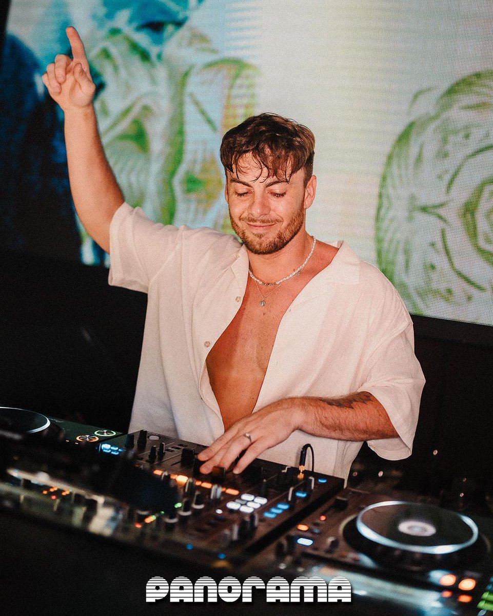 Here we have our artist Roxe, playing at Panorama, Cádiz, last weekend 💥💥💥 Where do you wanna see him? 👇🏻