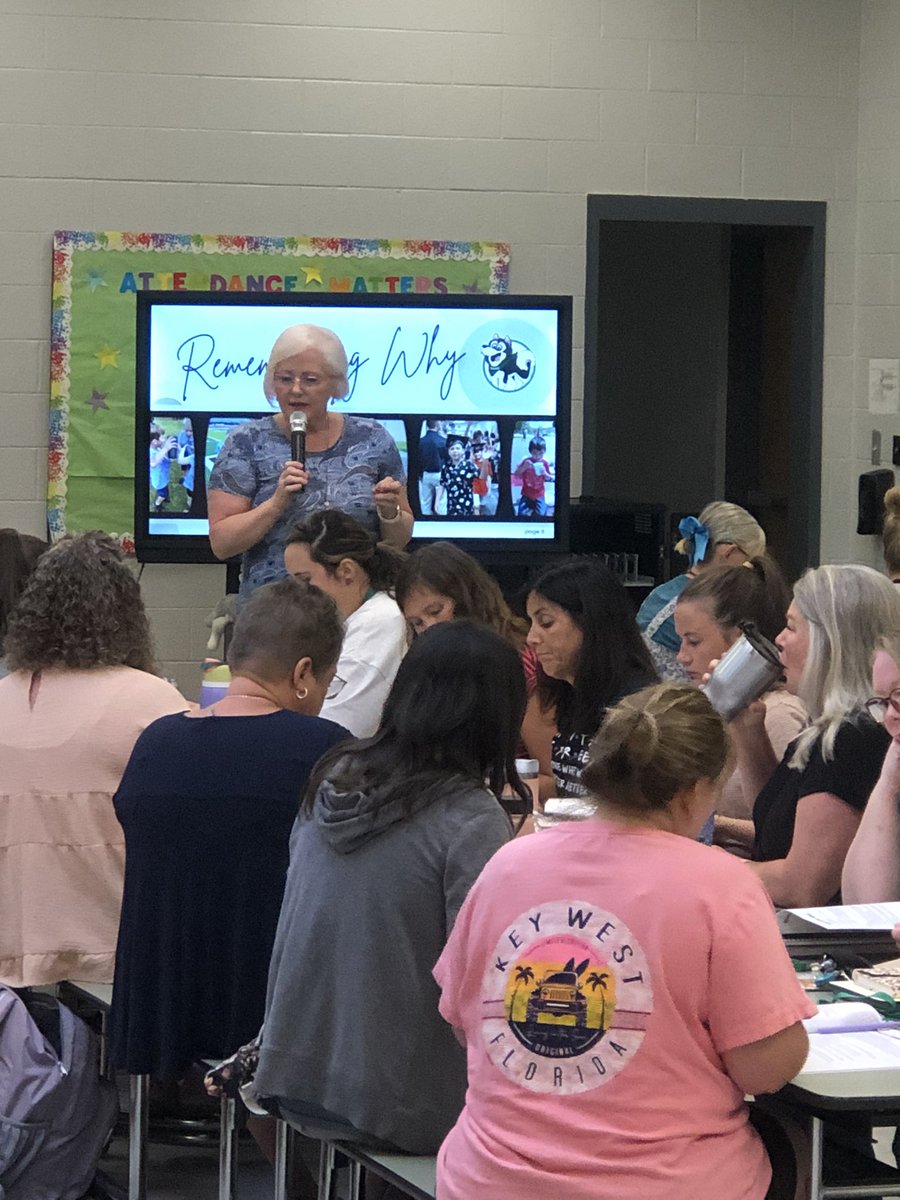 April Aulmer tweet media