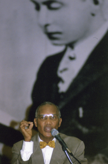 BroQiyamBlog's tweet photo. No Greater Bearer of Witness https://t.co/91DY3VJQrN via @TheFinalCall #Farrakhan 🎺 #JabrilMuhammad https://t.co/oyZjrk6IKB