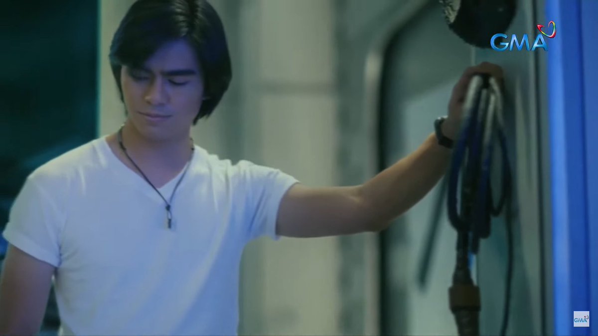 radsonfandom's tweet photo. Aayawan mo pa to Jamie? Ang sexy ni Mark Gordon!!!!

#V5LegacyMysteriousCapsule https://t.co/BTygo1dreb
