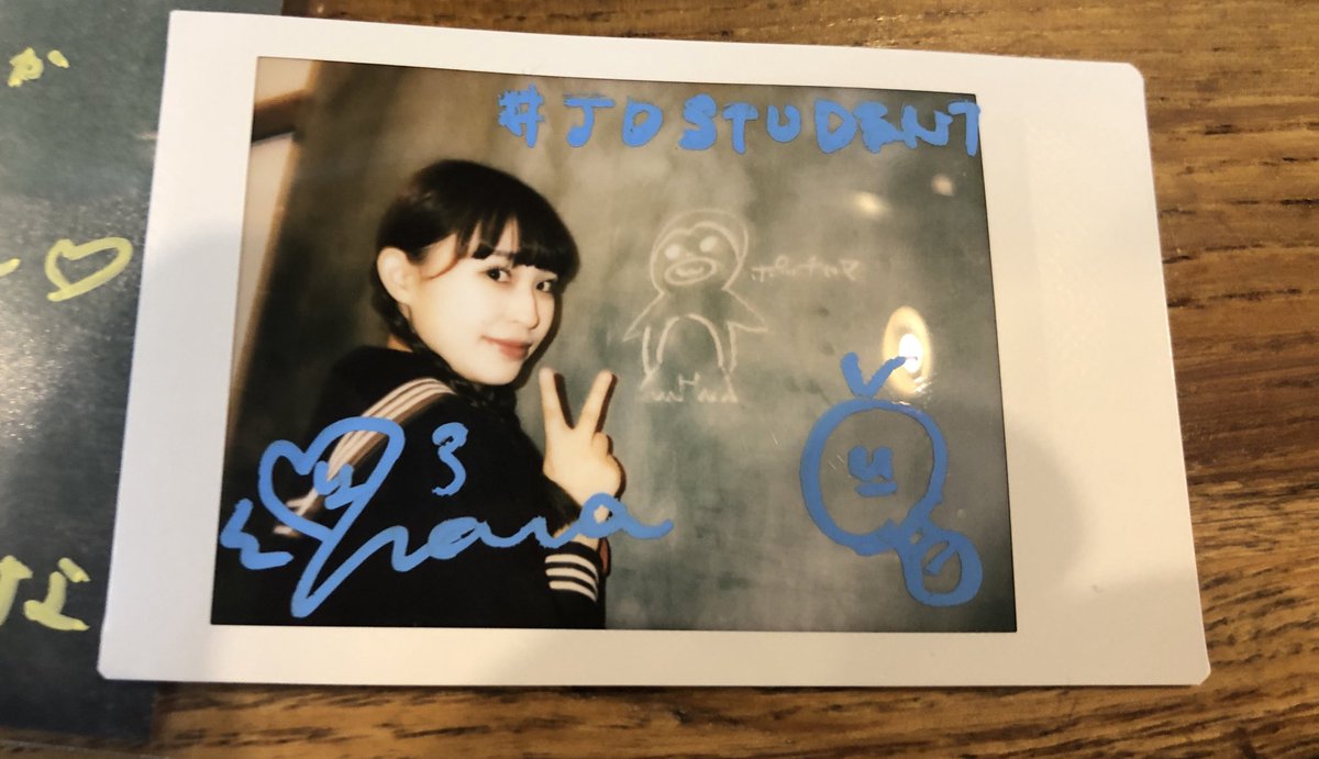 kimpen_cocona's tweet photo. 偶然だとは思うけど
ポッチャマ(ペンギン)描いてくれてる🐧
ちなみに #飯島桜華 ちゃんといえぱ
出演者イチの画伯なので、絵を描いてはイジられるキャラを確立しています

また過去に #JD12 と書くところを
 #JD42  と頭の中でなぜか出演者を
倍増させた可愛らしい所もあります

 #JDSTUDENT https://t.co/JLI9FIVXFH