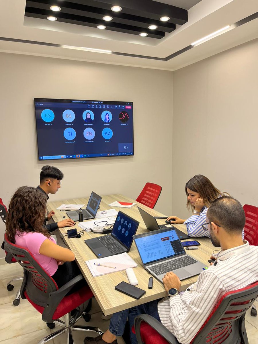 AdaaApps's tweet photo. 📢 Exciting News!📷Our team is thrilled to be embarking on a journey of learning and innovation!📷 #ClientExperience #ProfessionalDevelopment #RealTyme #ADAAApps https://t.co/kwF3he9kq1