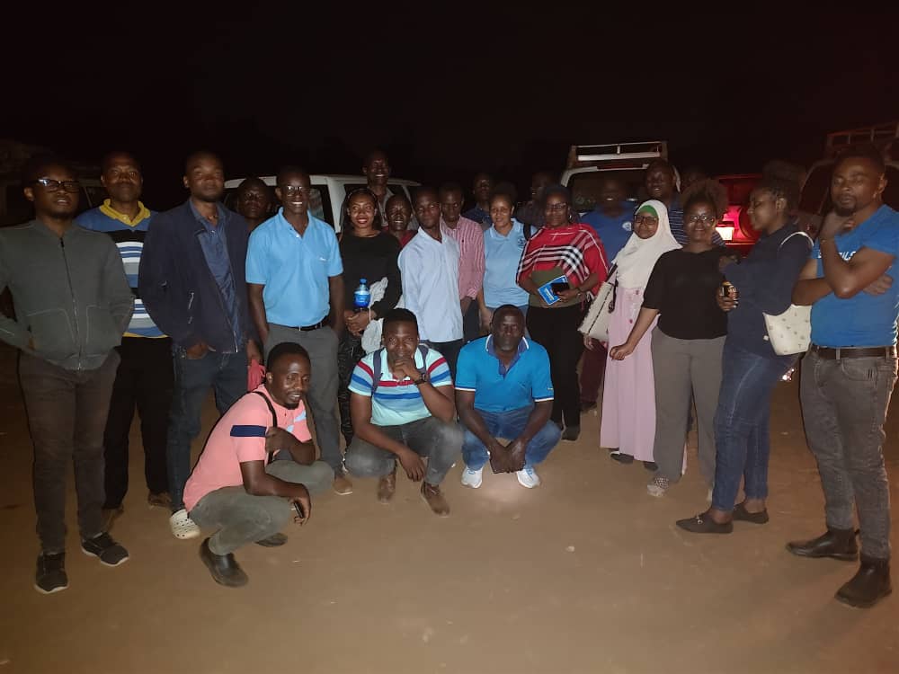 🌟 Our community survey for #MalariaSurveillance is going strong! 🌍🦟 Day and night, we're out there with smiles, committed to safeguarding our neighbors from this deadly disease. Together, we're making a difference! #CommunityHealth #HealthHeroes #MalariaAwareness 💪😃