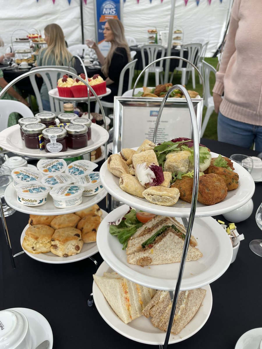 Long service afternoon tea - 26 years. Lovely treat - thank you <a href="/Leic_hospital/">Leicester's Hospitals</a> <a href="/UHLImaging/">Leicester Imaging</a> <a href="/ir_leicester/">Interventional Radiology @IRLeicesterHospitals</a>