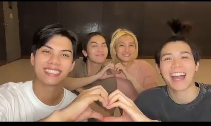 papiixGun's tweet image. Tan hermoso mis bebes!! 😍🥰 #BabyFeat
      #BoNoh