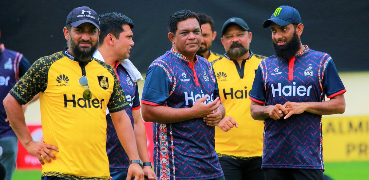 _FaridKhan's tweet image. According to Rashid Latif, the current coaching setup in Pakistan cricket has been retained. Congratulations to all cricket fans ❤️ 

Zaka Ashraf had earlier said that no decisions were made on retaining or sacking coaching setup. #ThePakistanWay #NoChangeNeededInTheManagement