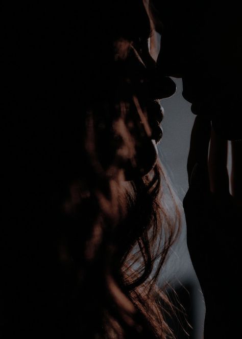 Paradoxpoet11's tweet image. It's purely poetry
of the softest touch
a candlelit prosaic gaze
a poem in the quiet verse of sighs...

~cf