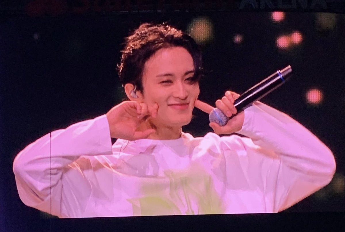 hobichokemepls's tweet photo. Happiest of birthdays to the beautiful human! Mark i hope you have the best day ever! I love you! 🫶🏻💕
#HAPPYMARKDAY #HappyBirthdayMarkLee #MARK #MARKLEE #MARKDAY @NCTsmtown_127 @NCTsmtown_DREAM @NCTsmtown https://t.co/skbVdR18B5