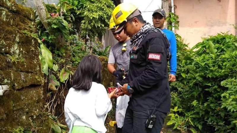Hidup merupakan rangkaian peristiwa dan pengalaman yang berarti. Hal inilah yang menjadi alasan penting bahwa menjadi relawan adalah salah satu pengalaman yang berarti ▶️ Kenapa Kita Harus Jadi Relawan? gerakbareng.org/artikel/baca/k… #jadirelawan #goodness