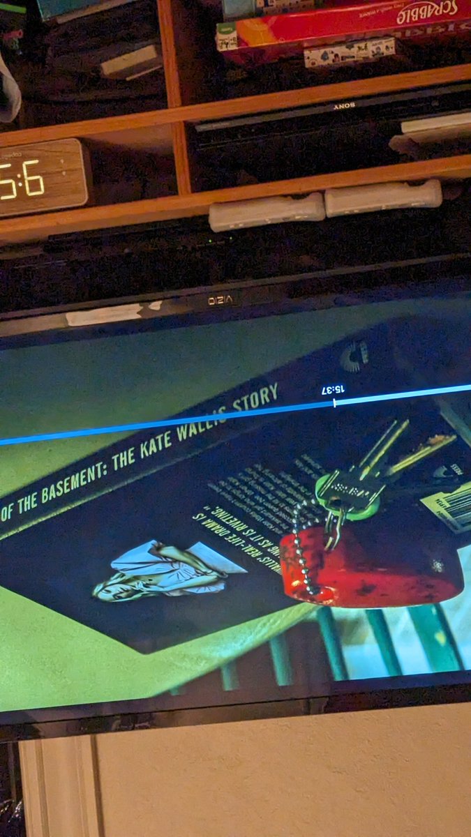 RaeRaeRif's tweet photo. @sofiasrina Ok but did anyone peep this book on Megan's kitchen table?! 👌 #CruelSummerTV #CruelSummer https://t.co/fcQi6XLjzc