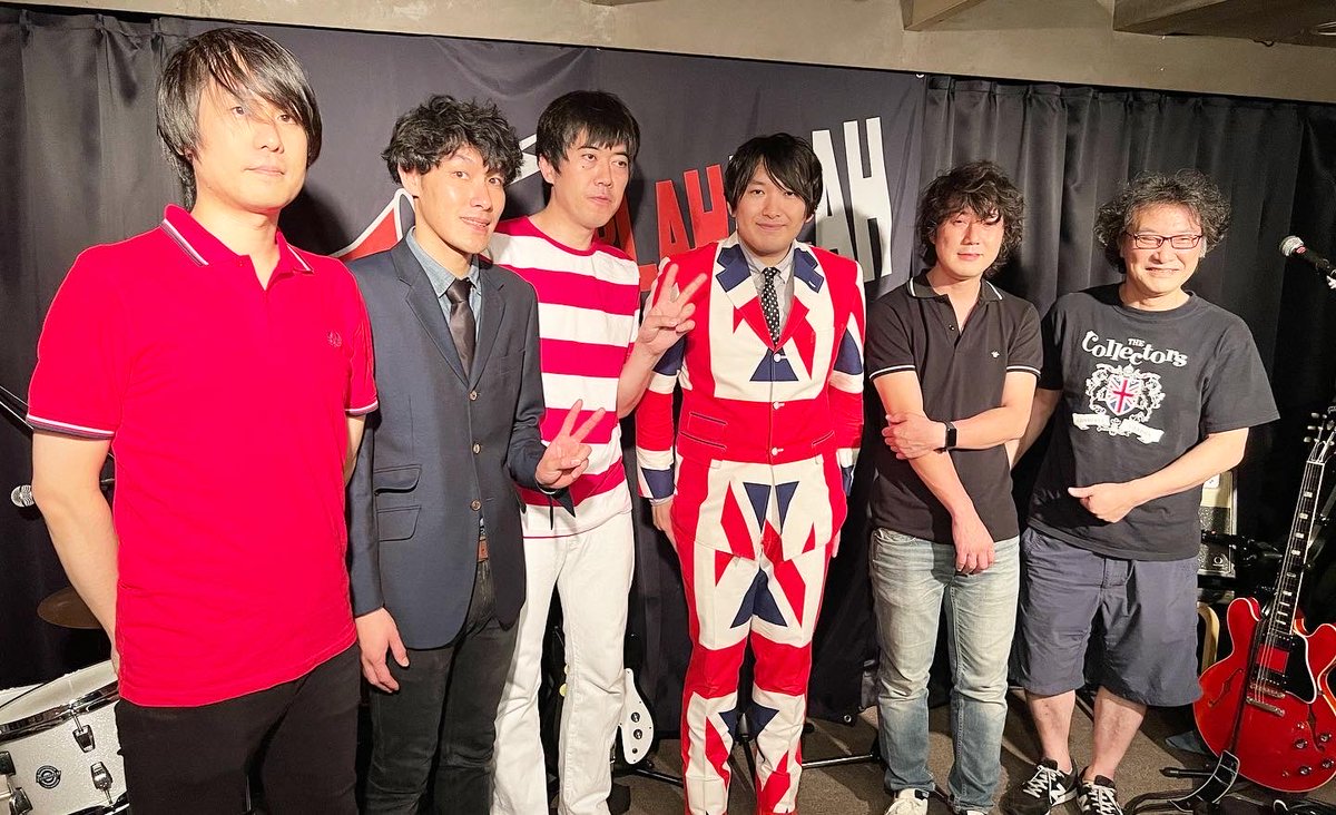NWBLAHBLAHBLAH's tweet photo. 2023年7月29日(土)
“GLITTER GREETING NIGHT Vol.1”
【出演】
#GLITTERMINT / #Steve土田 /#菅直行
#GLITTERHALF (O.A)
ライブや貴重な秘蔵音源等コレクターズで満載な愛に溢れた一夜!
https://t.co/0CNuNZFh1j
#THECOLLECTORS https://t.co/P9I3ATvS2p