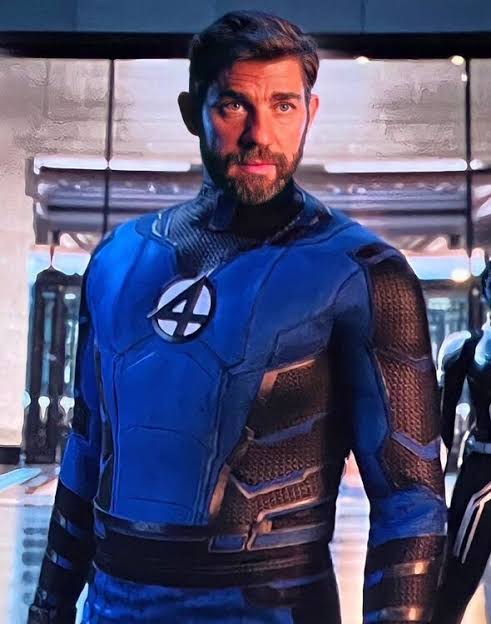 Fco7castroVc's tweet photo. @QuidVacuo Y porque dejan que John Krasinski sea el Reed Richards del UCM? https://t.co/J8h2iUIPS1