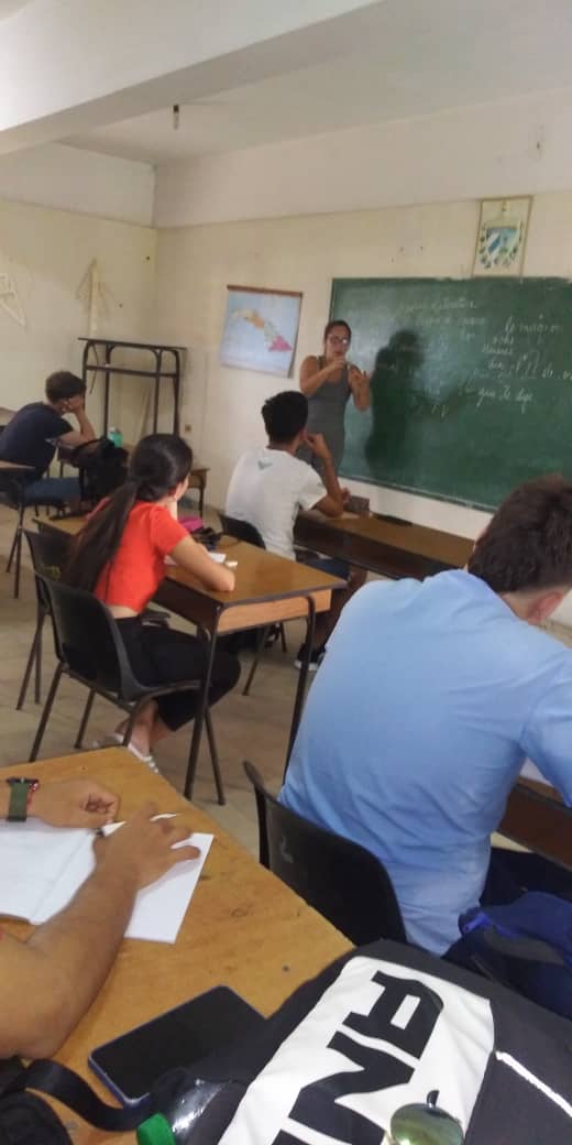 Continúa la preparación a los estudiantes de 12 grado en #CabaiguánEduca. Curso de verano #SanctiSpíritusEnMarcha