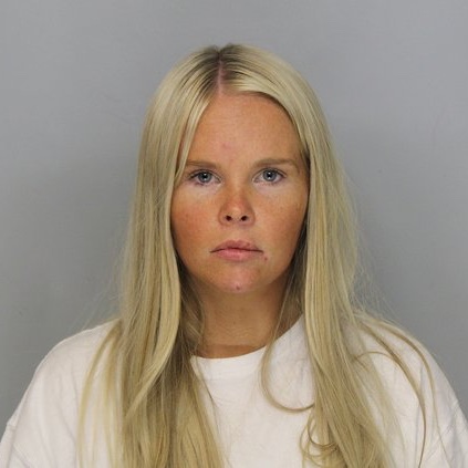 GAFollowers's tweet image. 23y/o Abby Chosewood has been arrested after being accused of suffocating a toddler while she was babysitting in Gainesville.