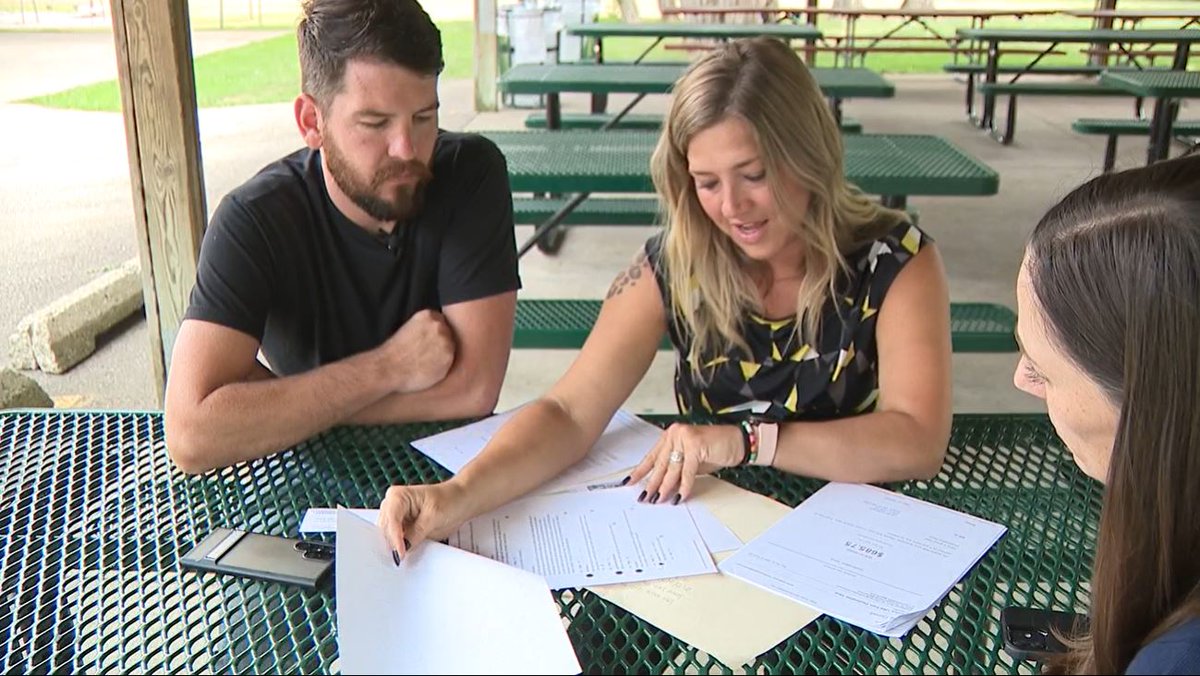 It was a stressful start to Rich and Laurie's Wisconsin Dells trip: finding out they didn't have a room! Why they're not the only ones frustrated with a travel agent they found on Facebook, at 10 pm on FOX6.