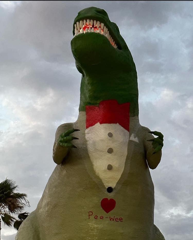 Pee Wee is getting honored at Cabazon 🦖🦕
