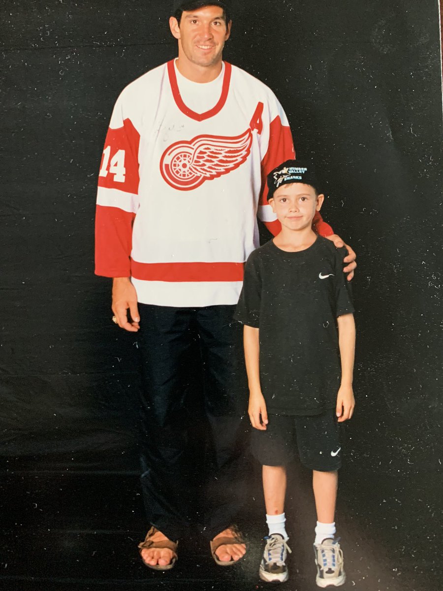 patrickvoisin's tweet photo. .@brendanshanahan and I discussing the #Shannaplan back in 1996 #GoLeafsGo #LeafsForever https://t.co/ZVcB4aELQB