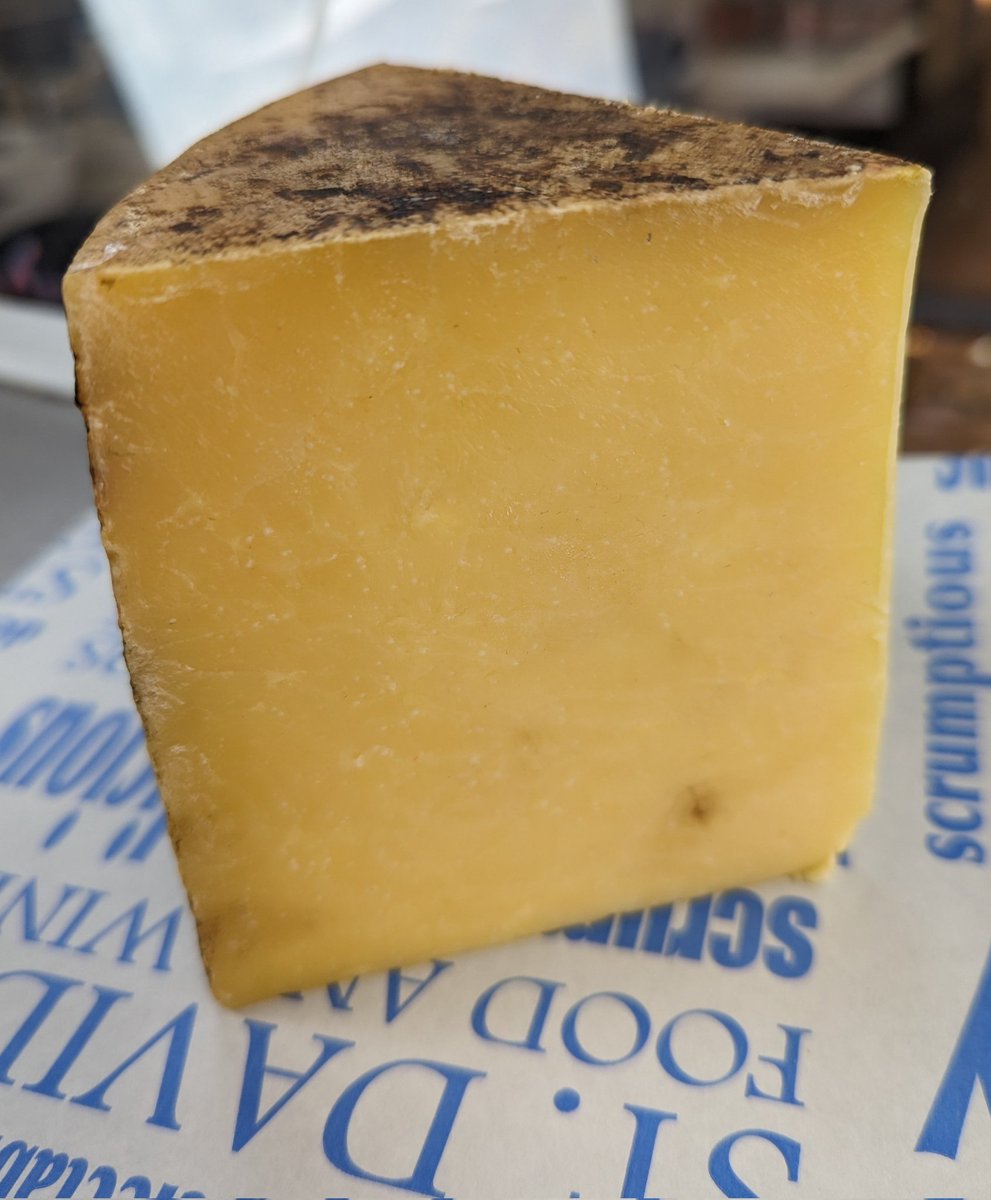 SDFnW's tweet photo. #hafod flying out after #Brynwilliams made #welshrarebit on #bbcsaturdaykitchen on Saturday. Very strong organic cheddar! From #lampeter @HafodCheese https://t.co/rIs6akPojK