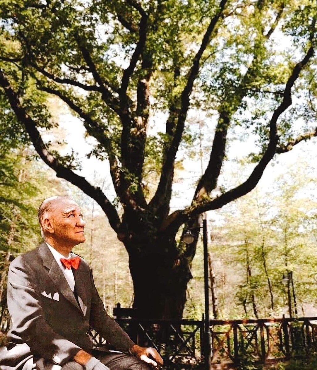 #DünyaYakışıklılarGünü kutlu olsun Atam♾️