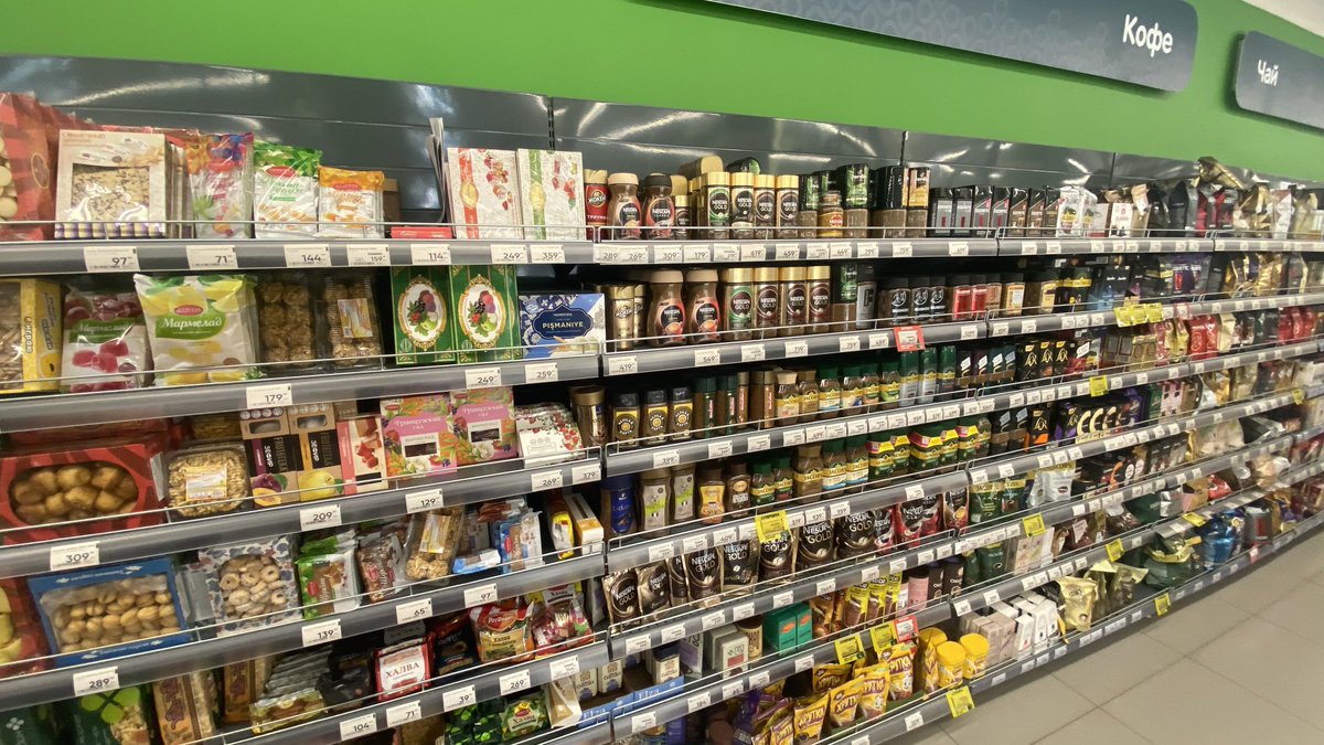 AugustLund0's tweet photo. If this is how sanctions work!? I think majority of the worlds population wants to be sanctioned then. Every single brand from #nestle, #pepsi, #Kellogg ,#mondelez , #carlsberg , #Unilever, #P&G, #colgate #inbev #diageo etc is in Russia and at cheaper prices than in EU https://t.co/FAVZgP5YhX