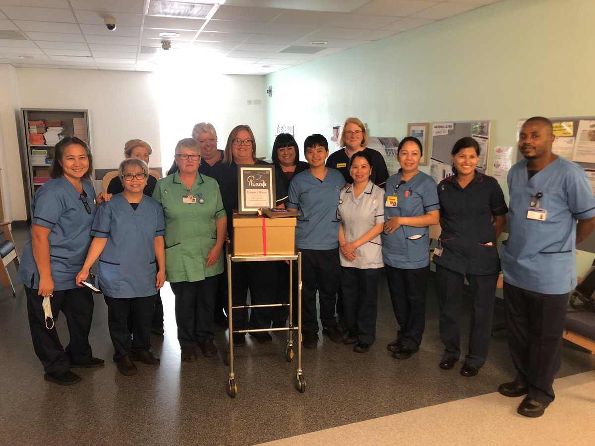 Congratulations to 301 Dialysis unit <a href="/uhbtrust/">University Hospitals Birmingham</a> on your Kind, Connected &amp; Bold Award. An amazing team. So well deserved👏🏻👏🏻