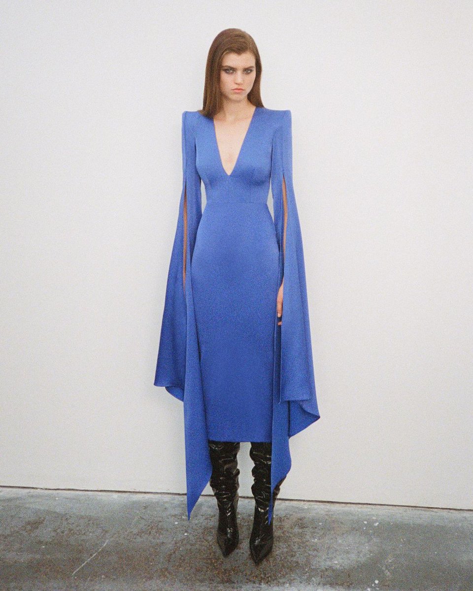 kendam_com's tweet image. Alex Perry Pre-Fall 2023 collection lookbook kendam.com/news/lookbooks…

#AlexPerry #PreFall2023 #Lookbooks #Fashion #Kendam